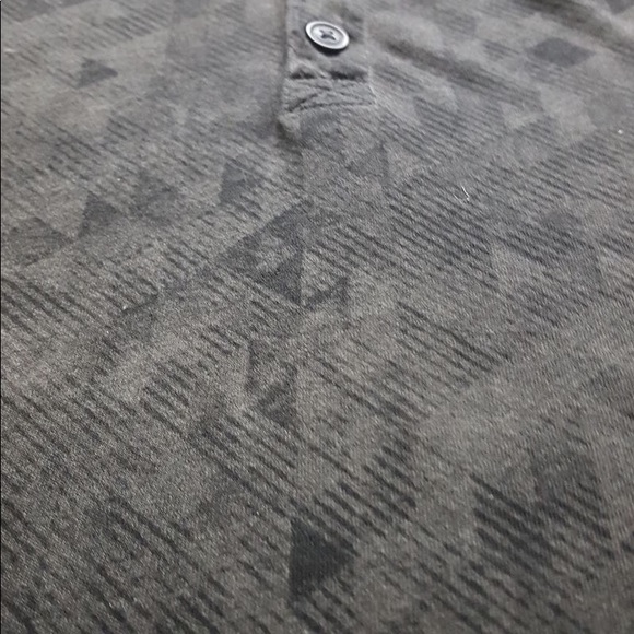 EXPRESS Men’s 3/4 sleeve henley tee - Picture 4 of 5